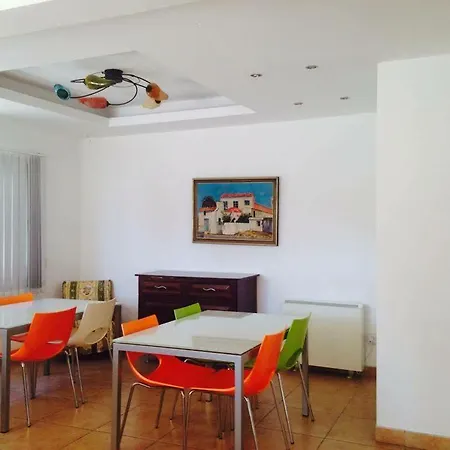 Rebioz Hotel 2*