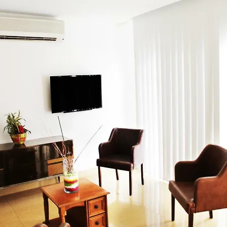 Rebioz Hotel Larnaca