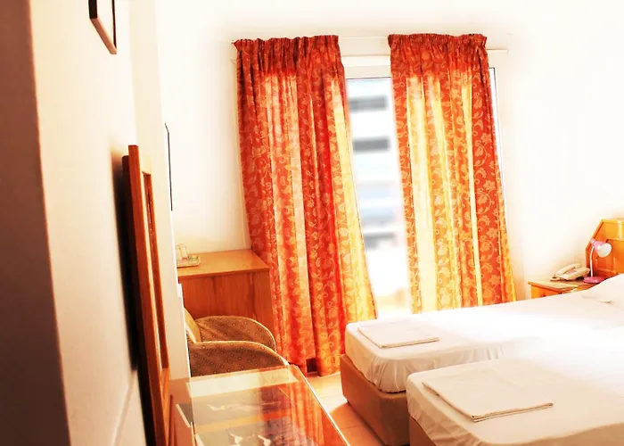 Rebioz Ларнака