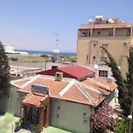 Hotell Rebioz Larnaca