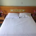 Rebioz Hotell Larnaca